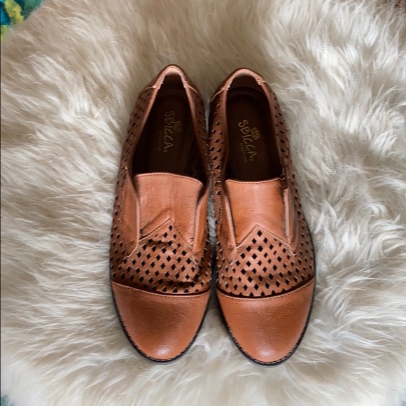 Shoes - Picture 1 of 5